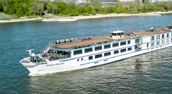 Schiff auf einem Fluss