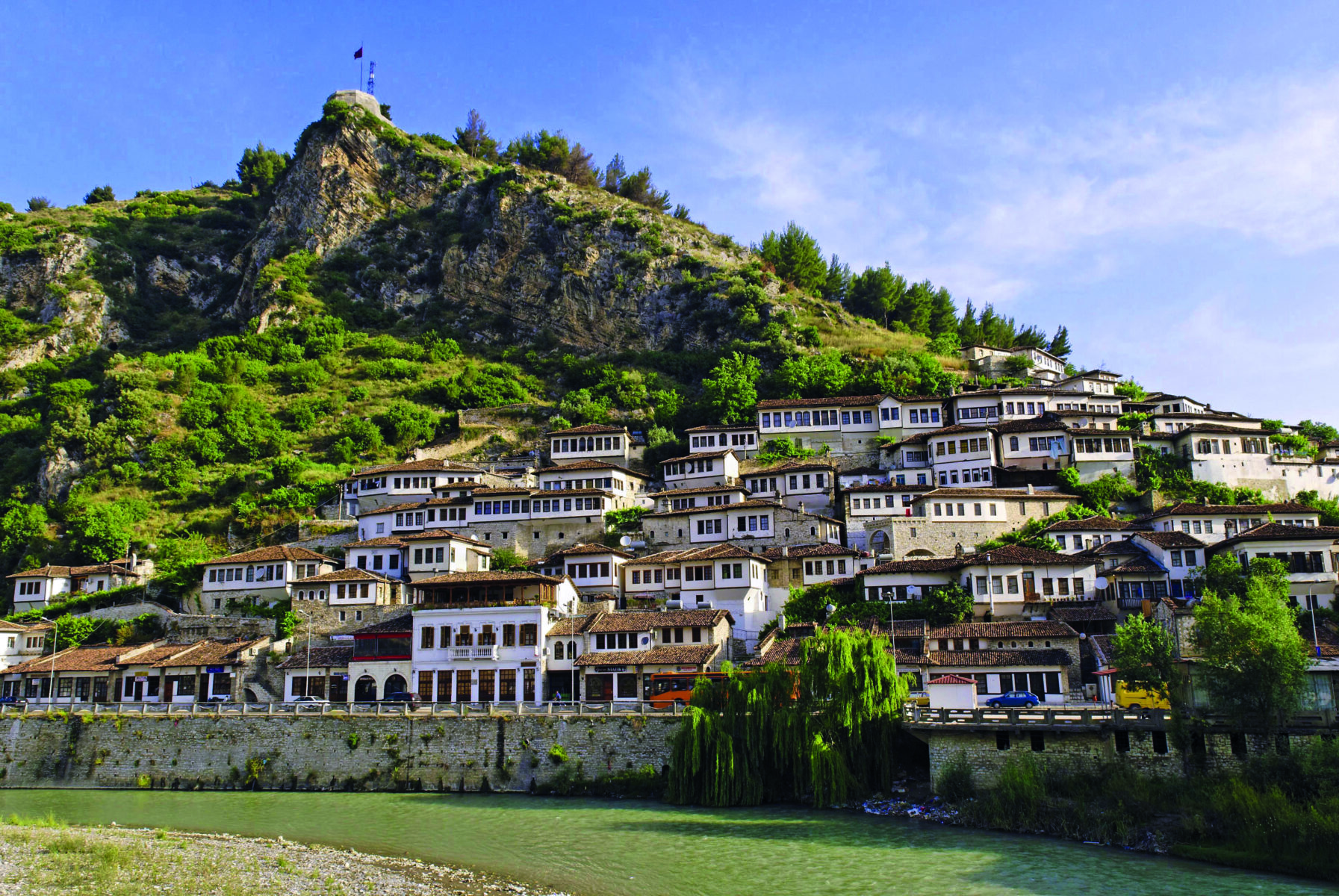 Historische Altstadt von Berat am Fluss Osum
