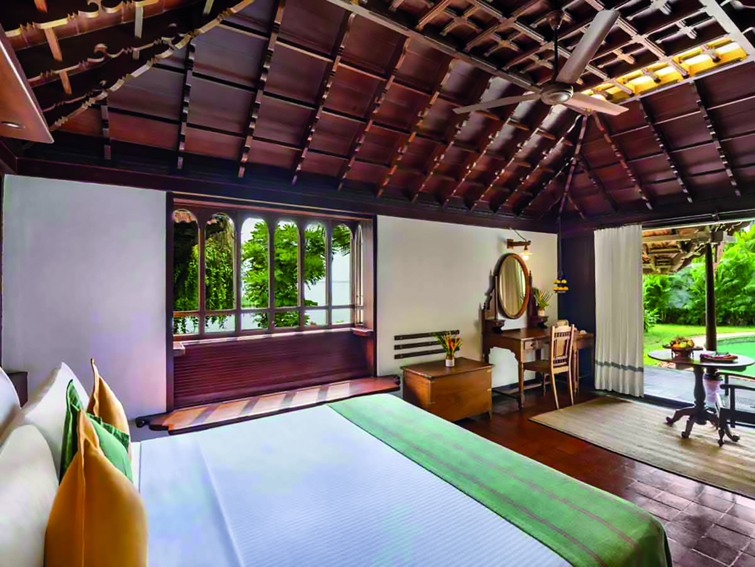 Villa mit Pool von innen, Schlafzimmer