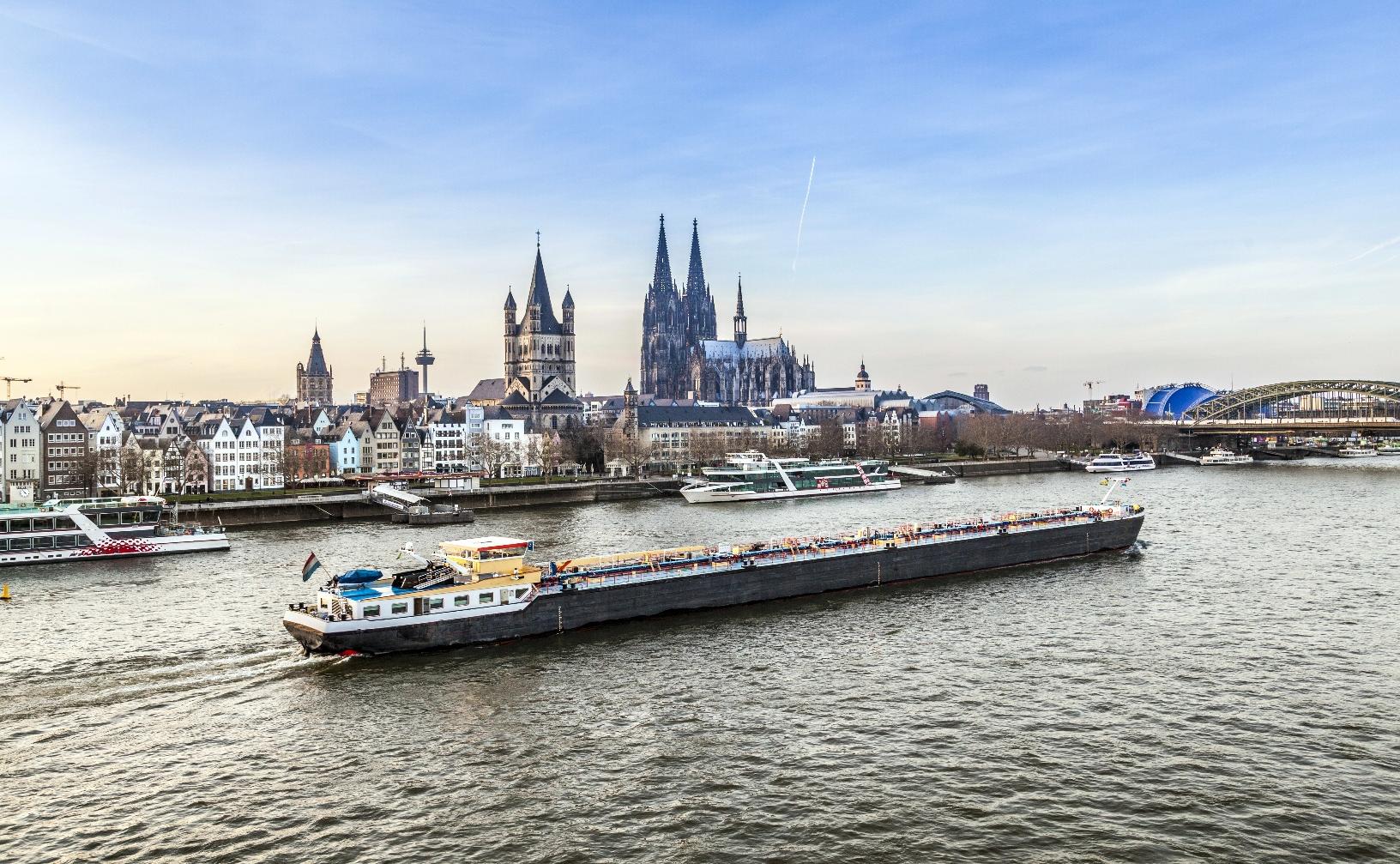 Rhein und Kölner Dom
